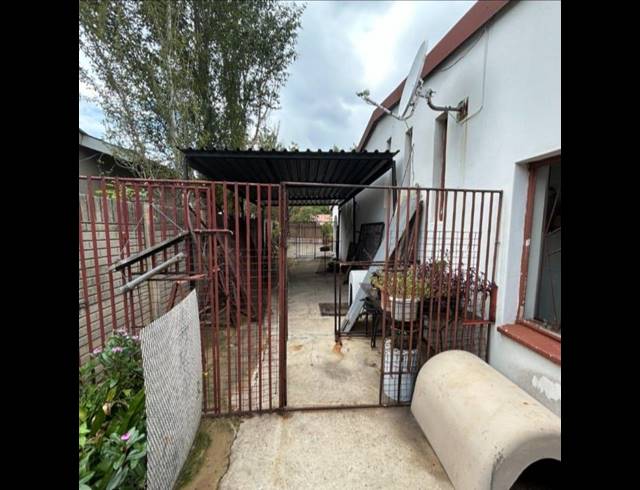 3 BEDROOM HOUSE FOR SALE IN SASOLBURG EXT 23